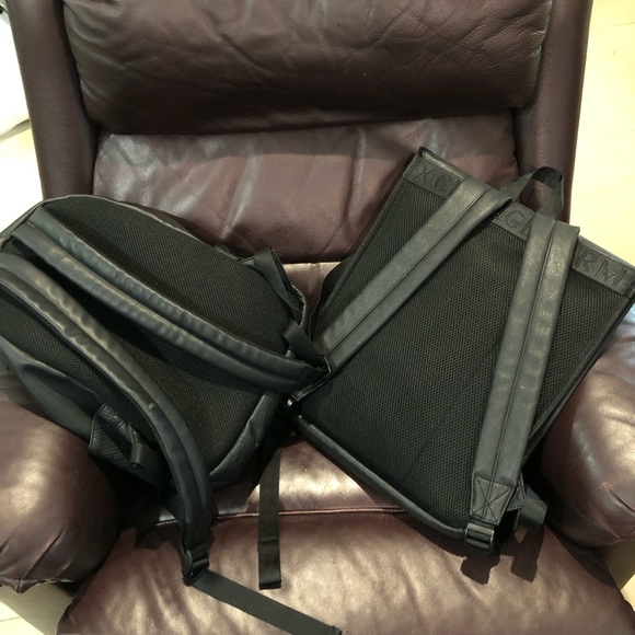 A|X Armani Exchange - Picture 2 of 2